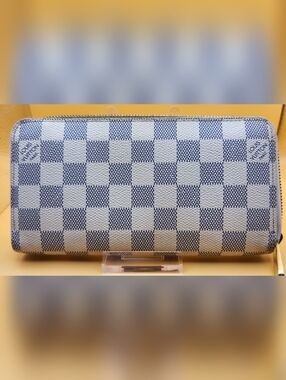 Louis Vuitton Damier Azur Zippy Wallet